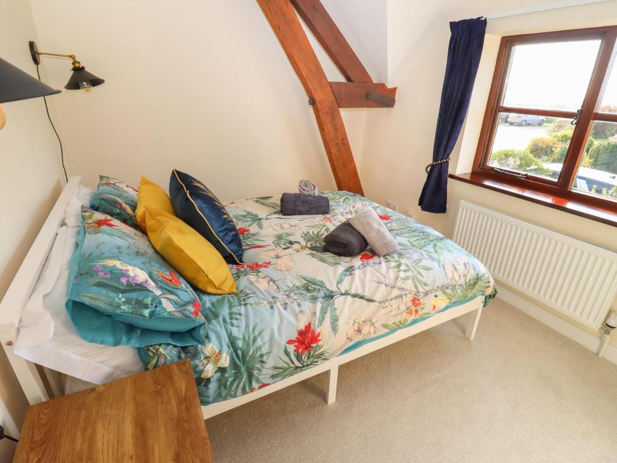 3 Mount Pleasant Villa Першор Екстериор снимка